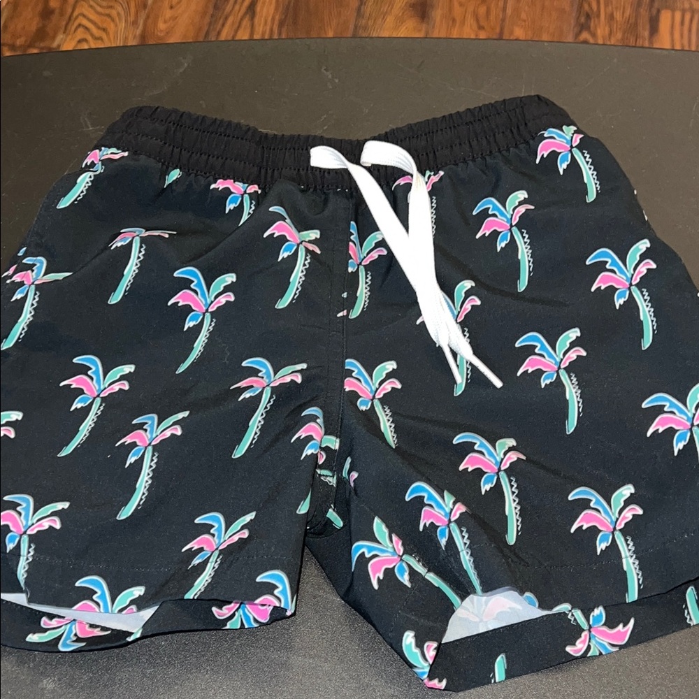 Chubbies Kids Palm Tree Print Shorts - Black xs 6 7 swim